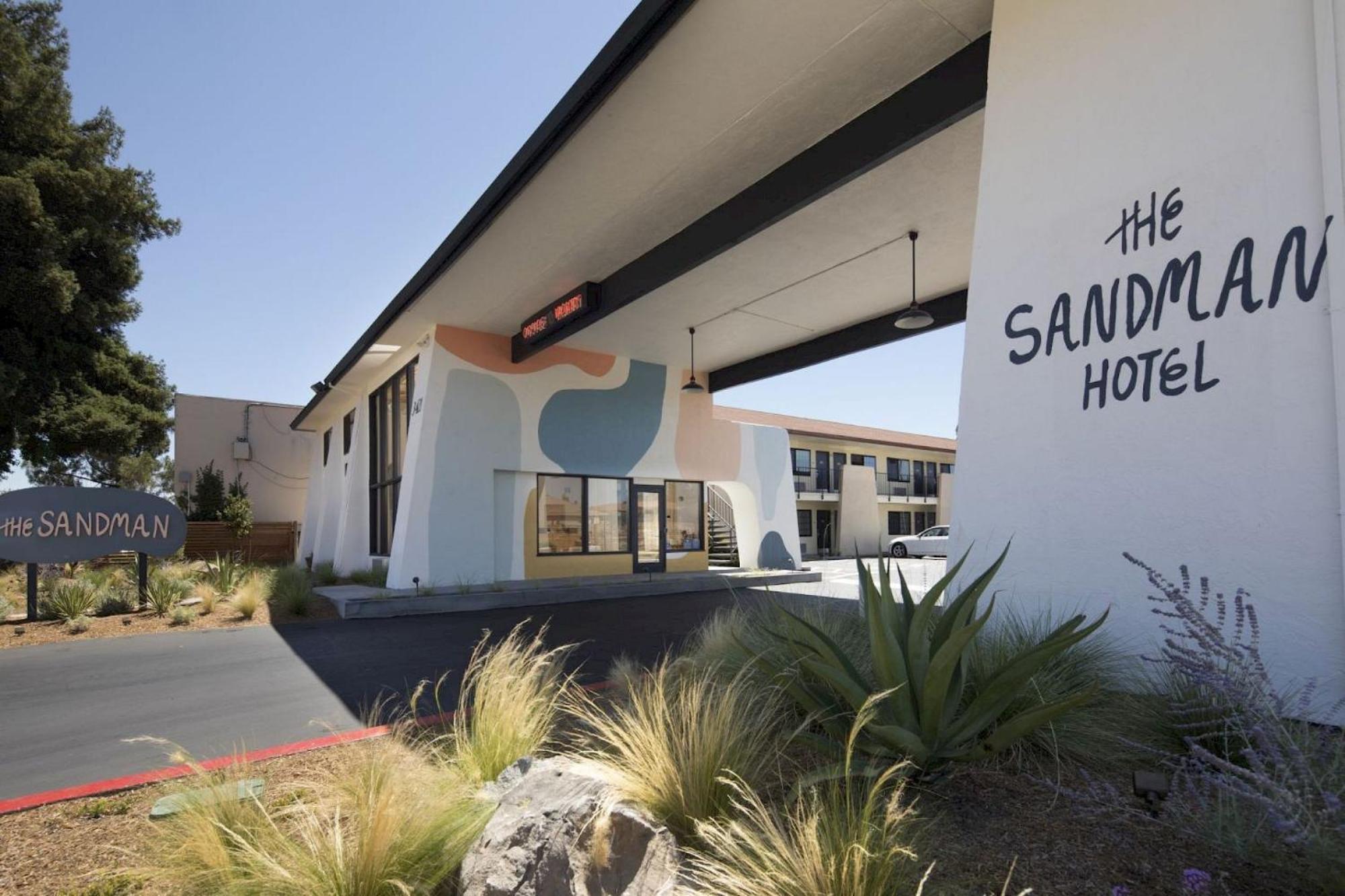 Sandman Hotel Santa Rosa Exteriör bild